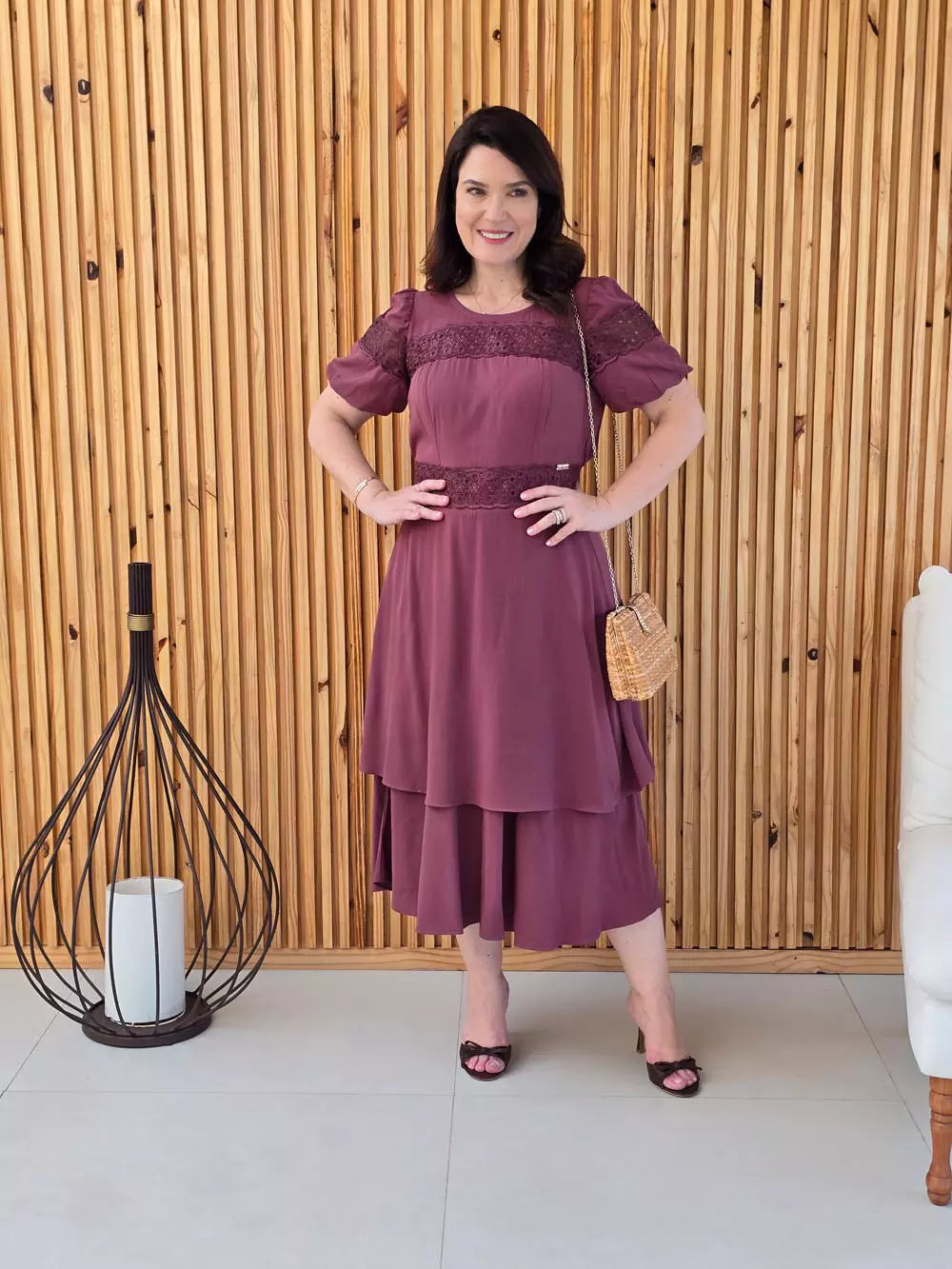 VESTIDO C/ GUIPIR E MANGA BALONÊ